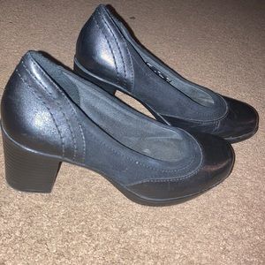 Clarks women’s shoes